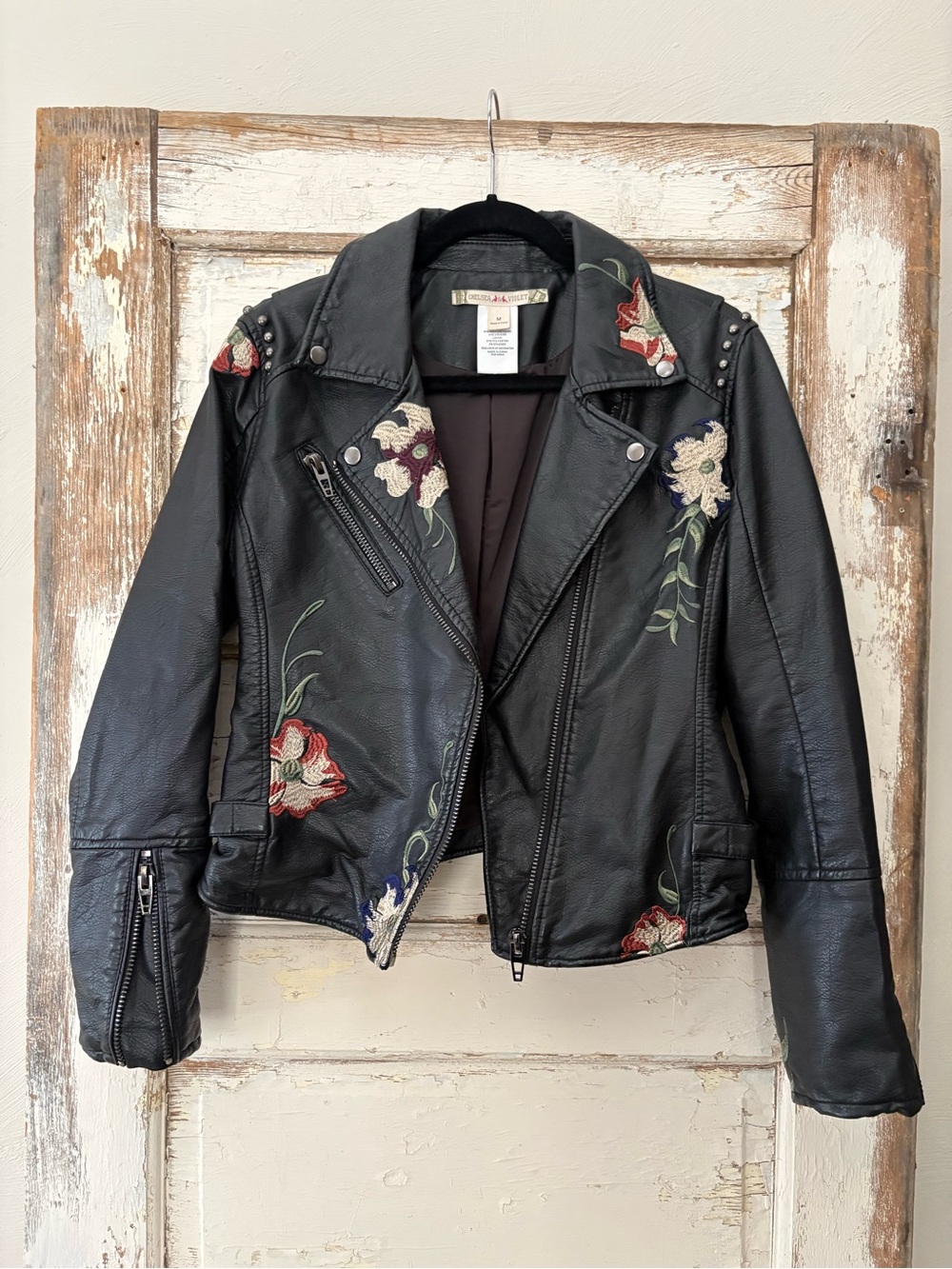 Chelsea & Violet super cute Embroidered faux black leather zipper jacket Sz Med